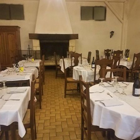 L'Auberge Des Voyageurs Ménigoute Zewnętrze zdjęcie